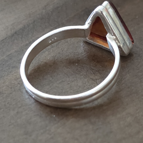 VINTAGE AMBER STERLING SILVER 925 LADIES RING SIZE 8 - Picture 4 of 5